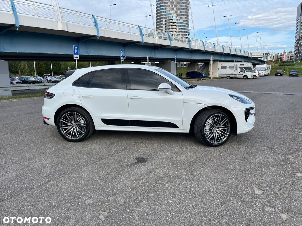 Porsche Macan Turbo - 8