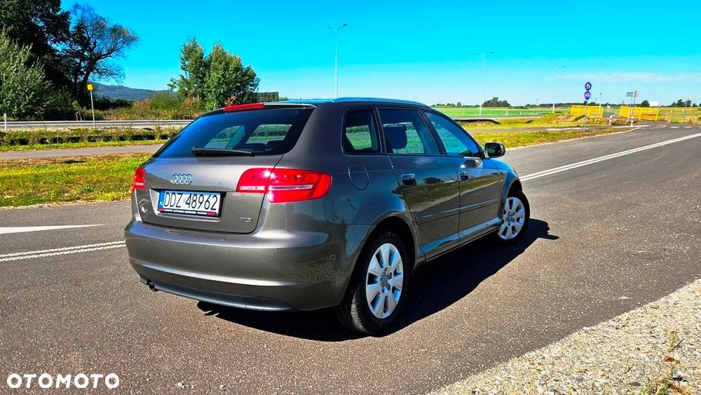 Audi A3 Sportback 1.6 TDI Attraction - 5