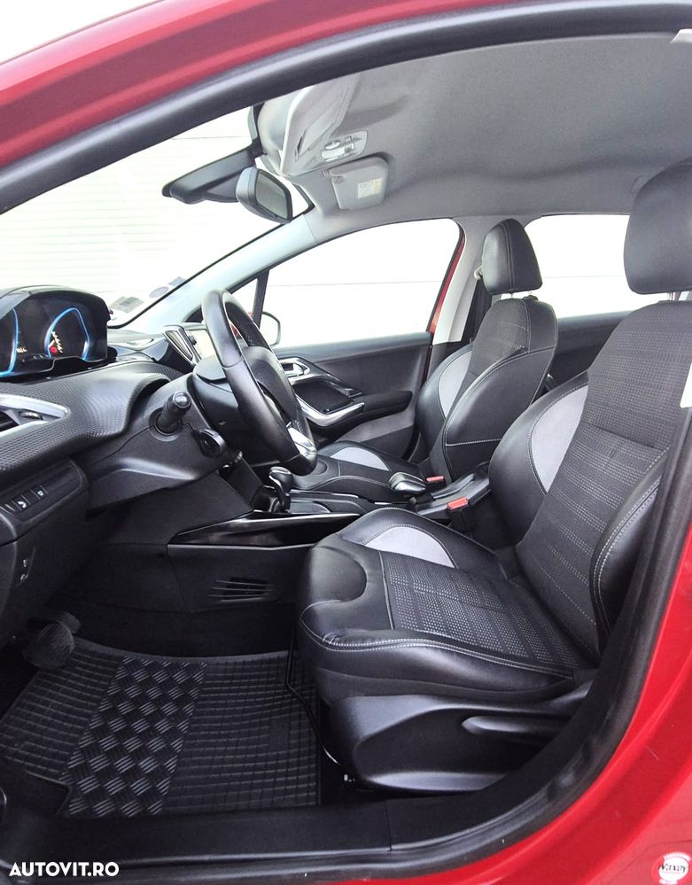 Peugeot 2008 PureTech 110 Stop&Start EAT6 GT-Line Edition - 18