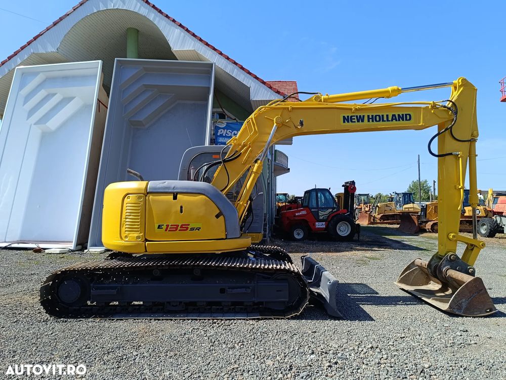 New Holland E135 SR - 6