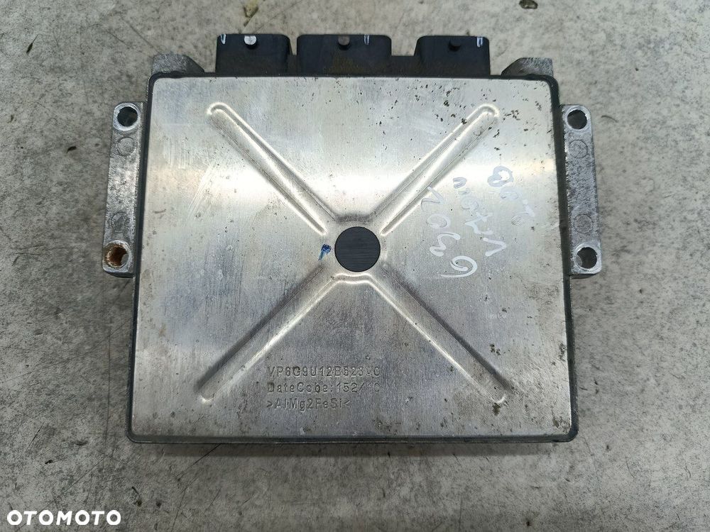 KOMPUTER, STEROWNIK VOLVO V70 III 30729351 2.0 16V - 3