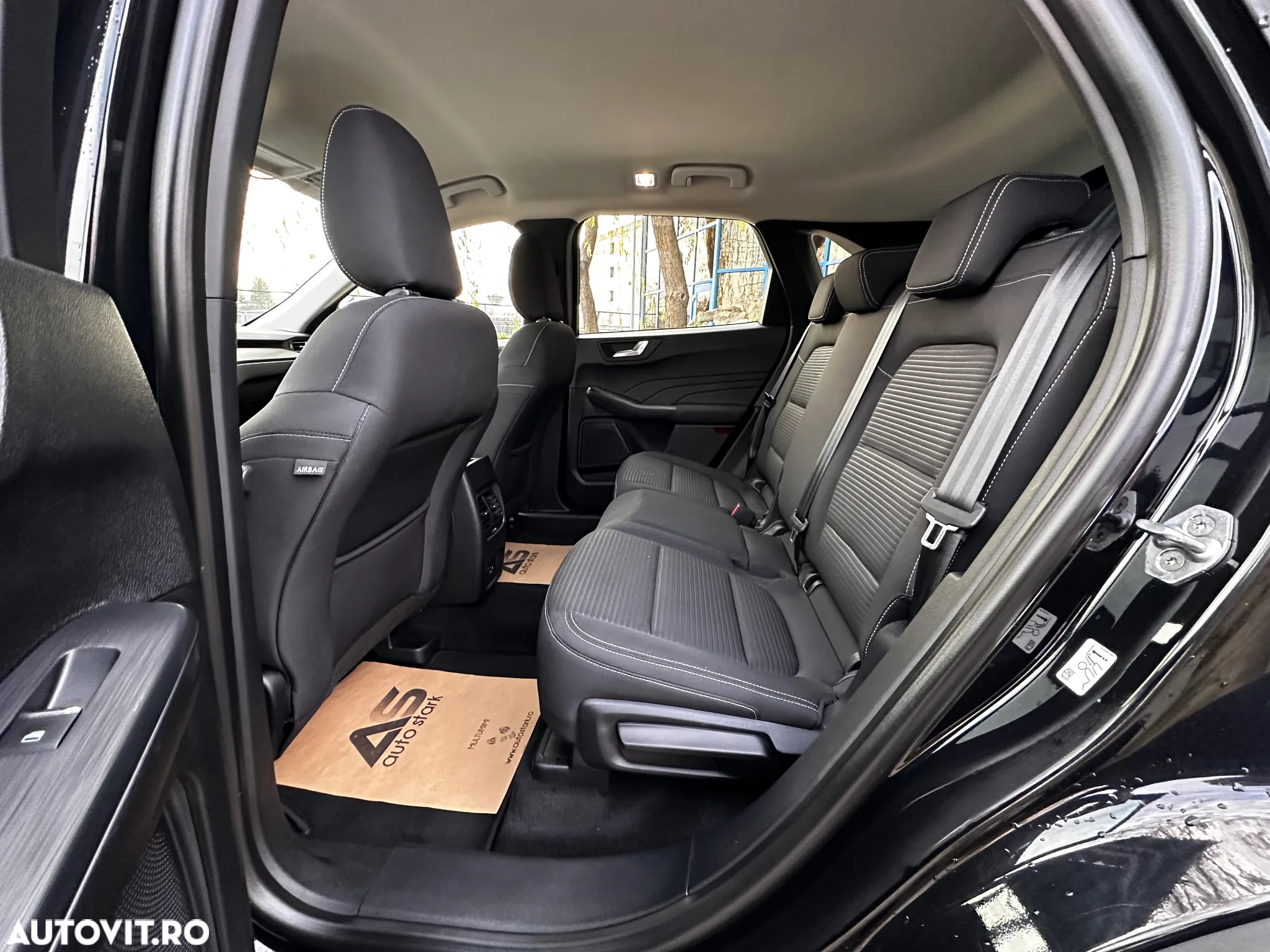 Ford Kuga 2.5 Duratec FHEV FWD Titanium - 18