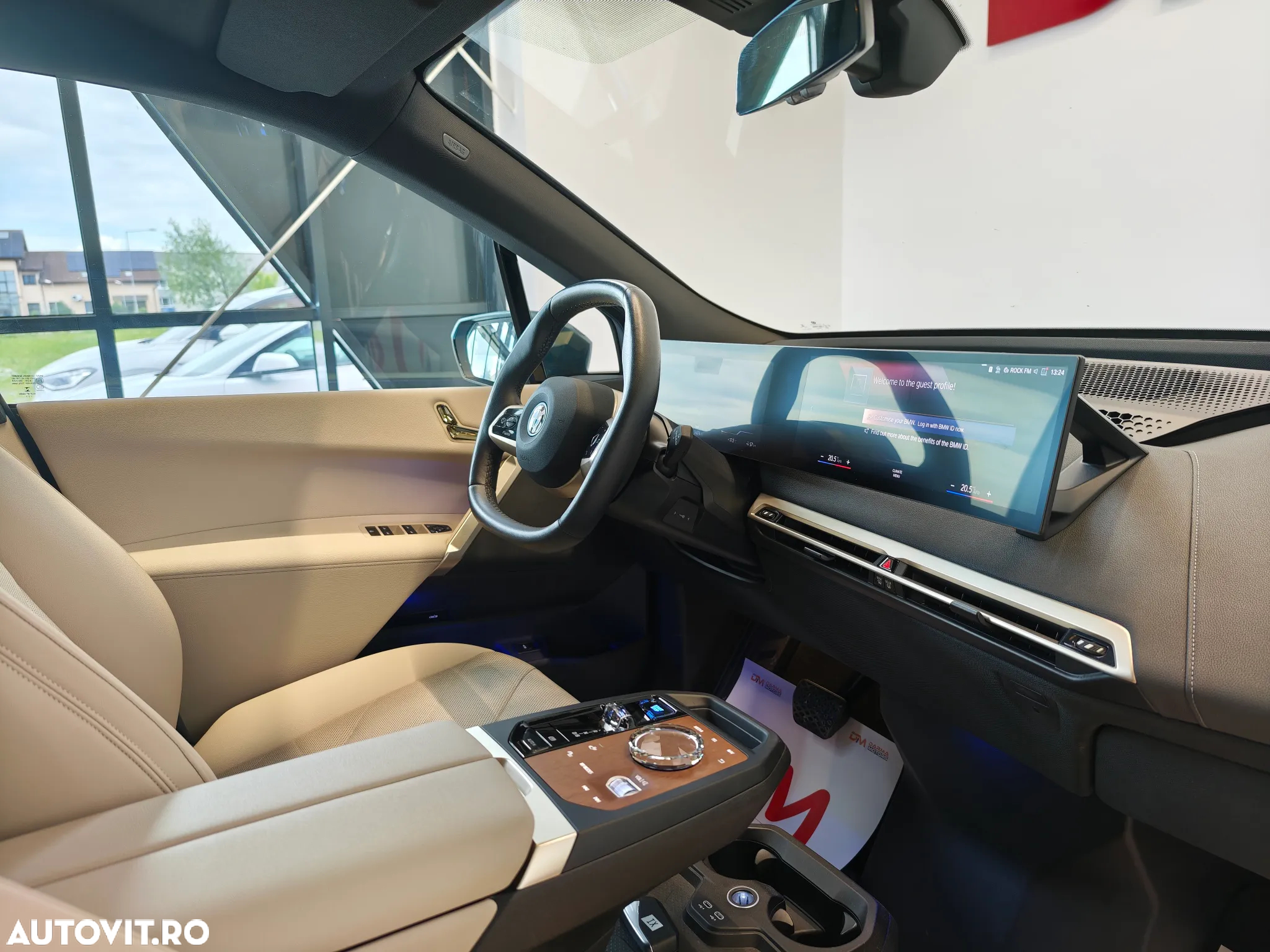 BMW iX xDrive50 - 10