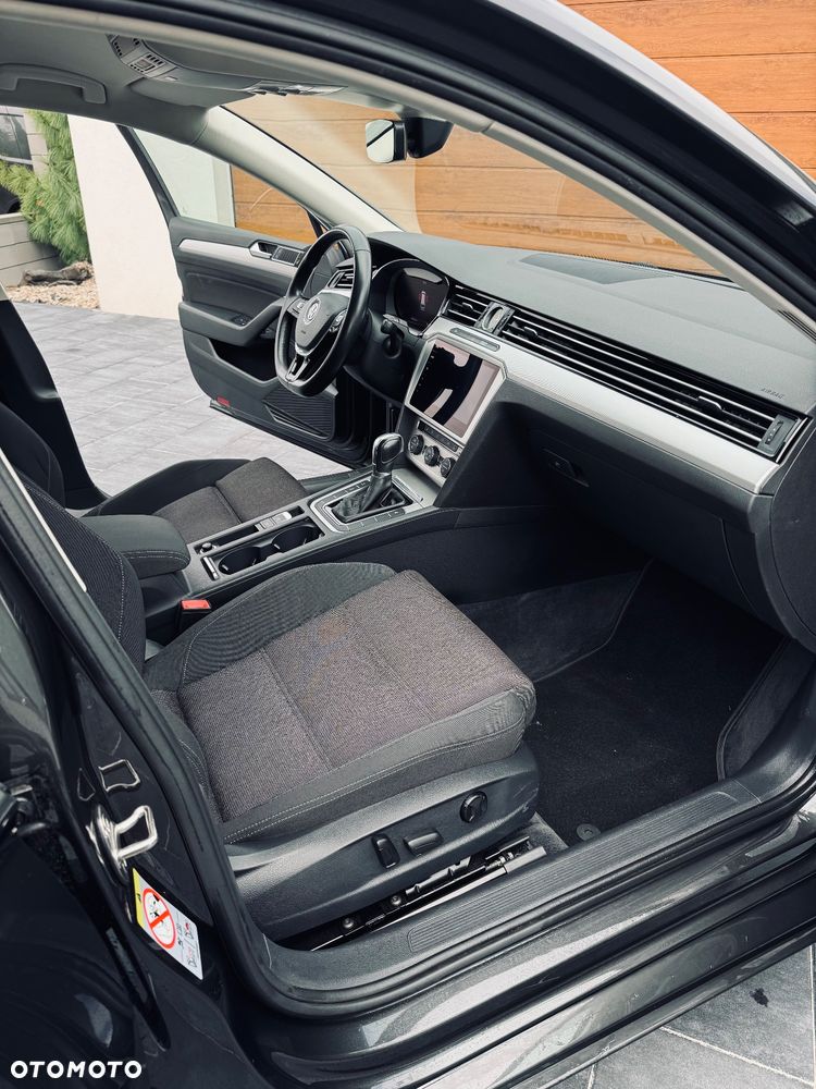 Volkswagen Passat Variant 2.0 TDI DSG (BlueMotion Technology) Comfortline - 10