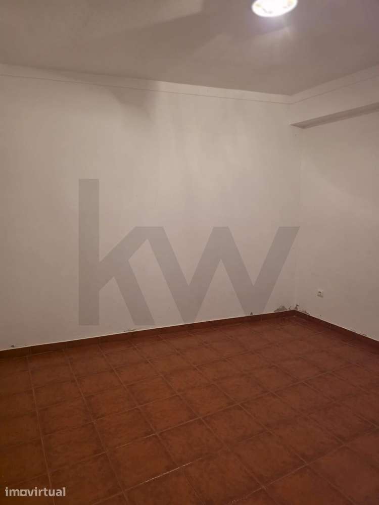 Moradia T2 com Extenso Terreno de 992 m2 em Rio de Moinhos, Borba - Grande imagem: 4/24