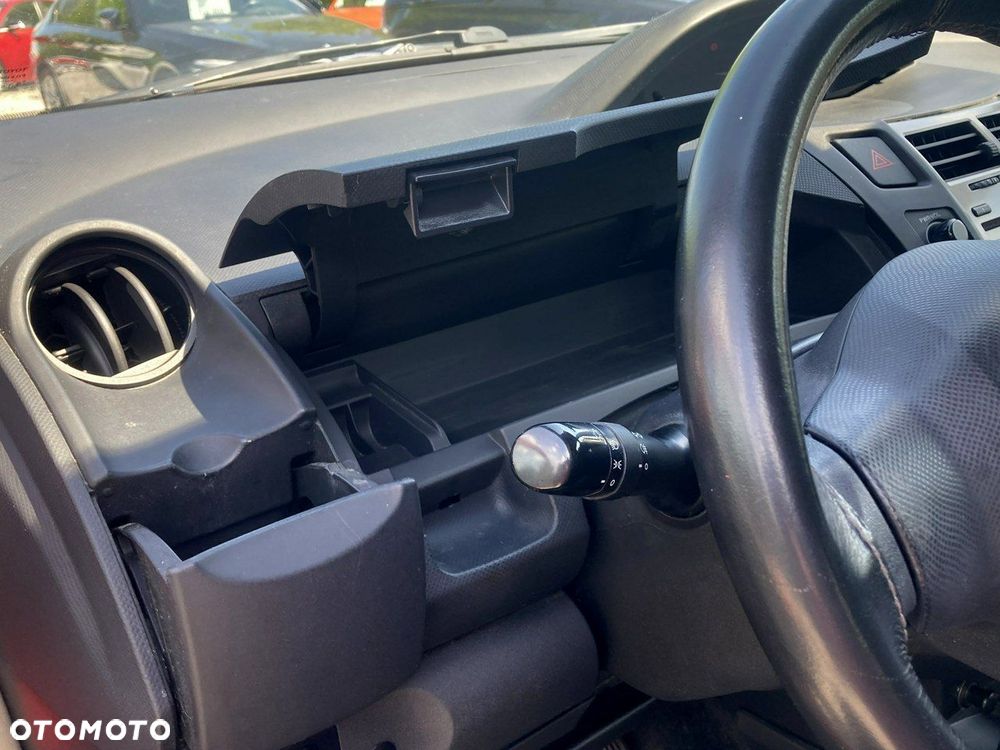Toyota Yaris 1.0 Luna - 20