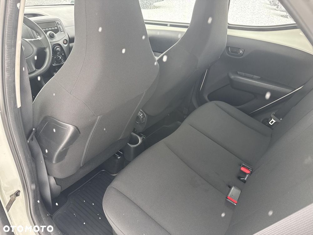 Toyota Aygo - 12