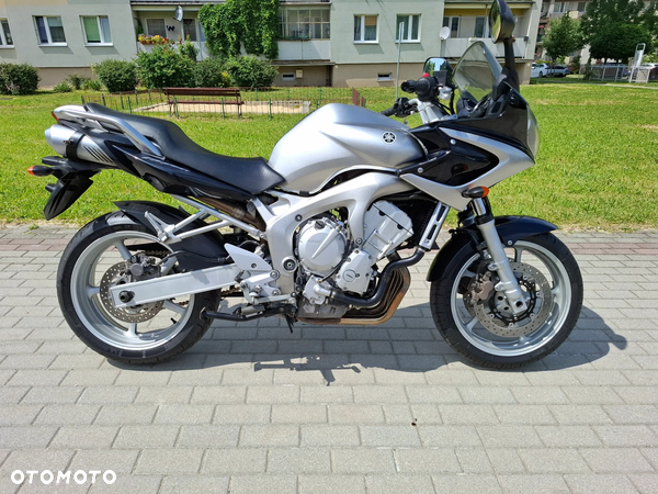 Yamaha FZ6