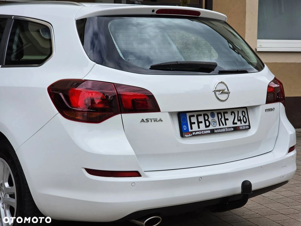 Opel Astra 1.4 Turbo Cosmo - 24