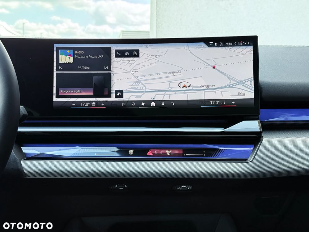 BMW Seria 5 520i - 38