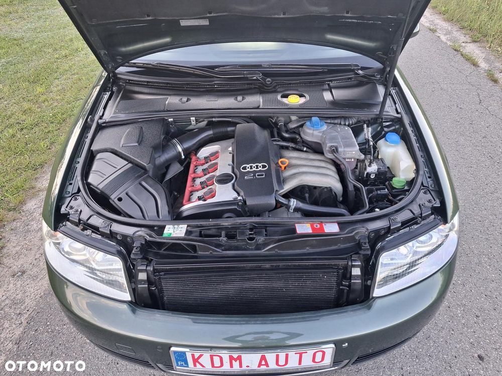 Audi A4 Limousine - 17