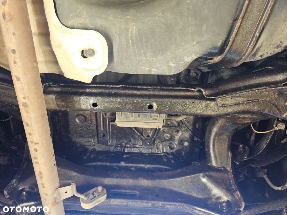 Honda Accord 2.0 Comfort - 35