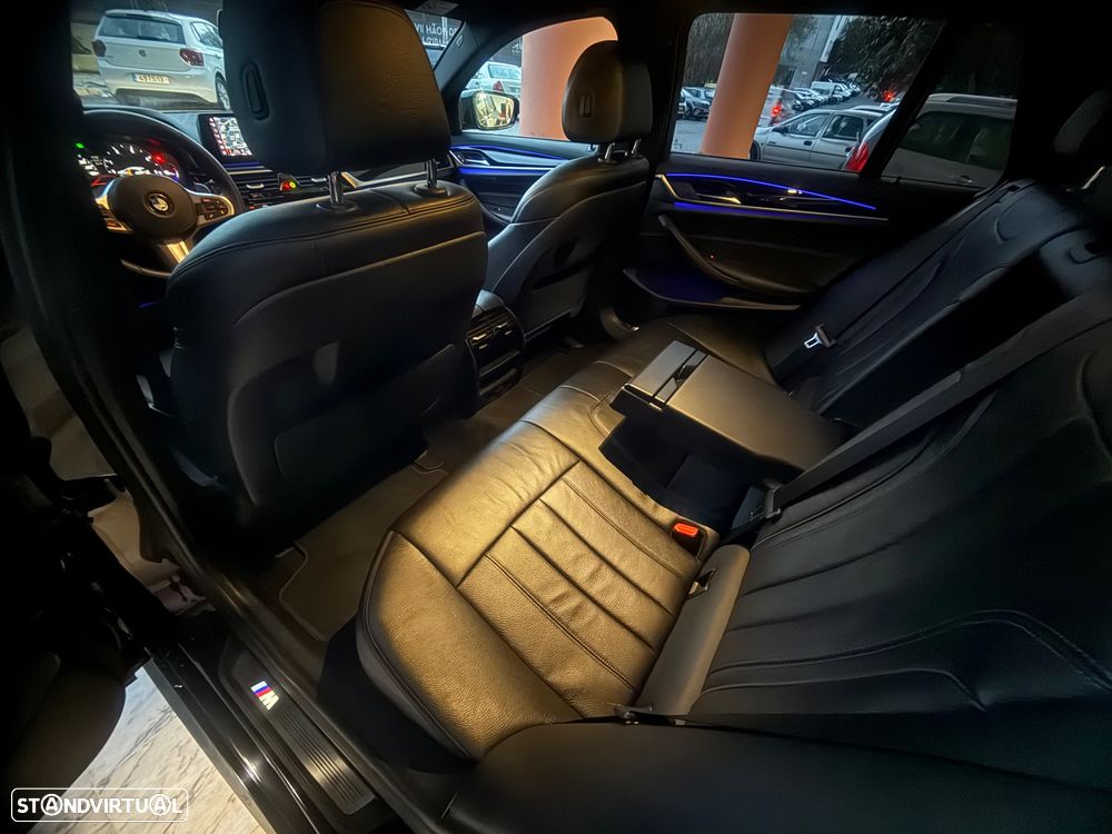 BMW 520 d Pack Desportivo M Auto - 26