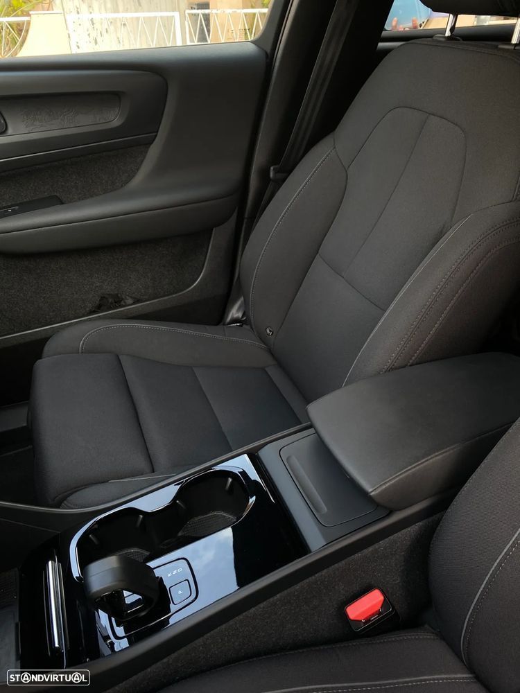 Volvo XC 40 Recharge Plus - 4