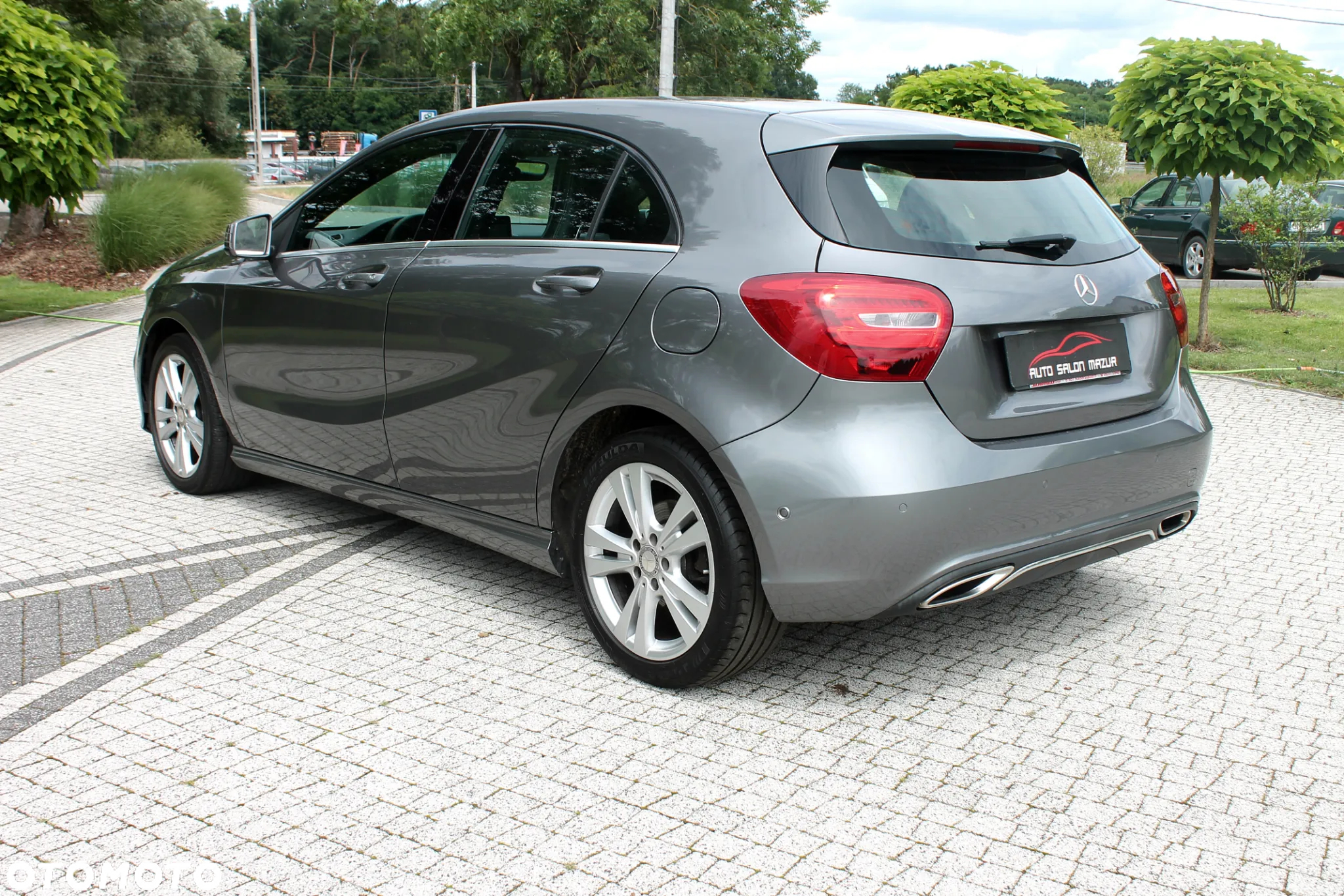 Mercedes-Benz Klasa A 180 (BlueEFFICIENCY) Urban - 2