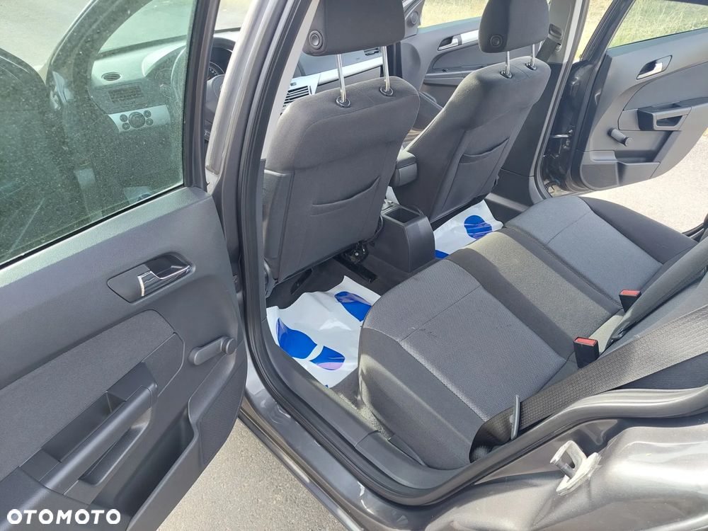 Opel Astra 1.6 Sports Tourer Style - 15