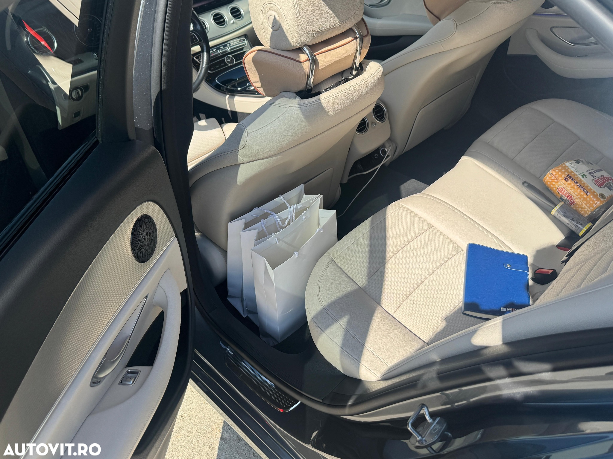 Mercedes-Benz E 220 d 4MATIC Aut. - 12