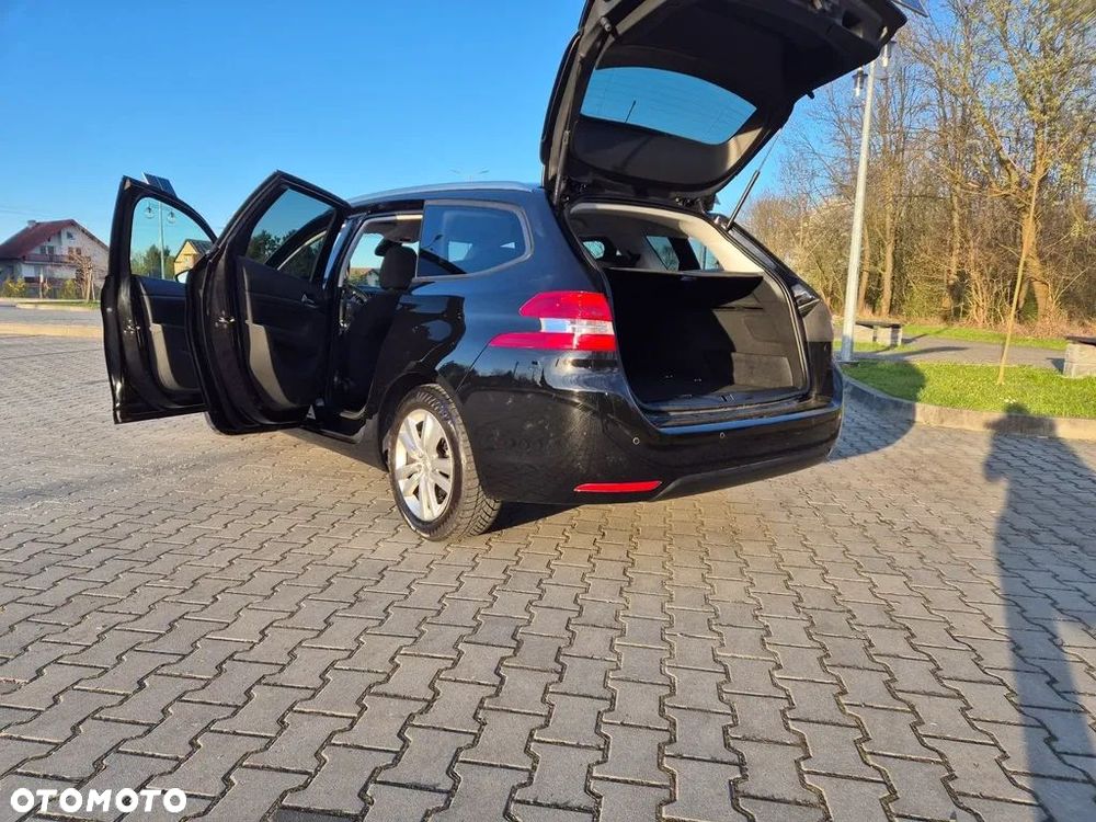 Peugeot 308 - 25