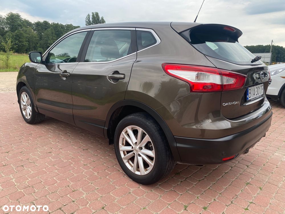 Nissan Qashqai - 25