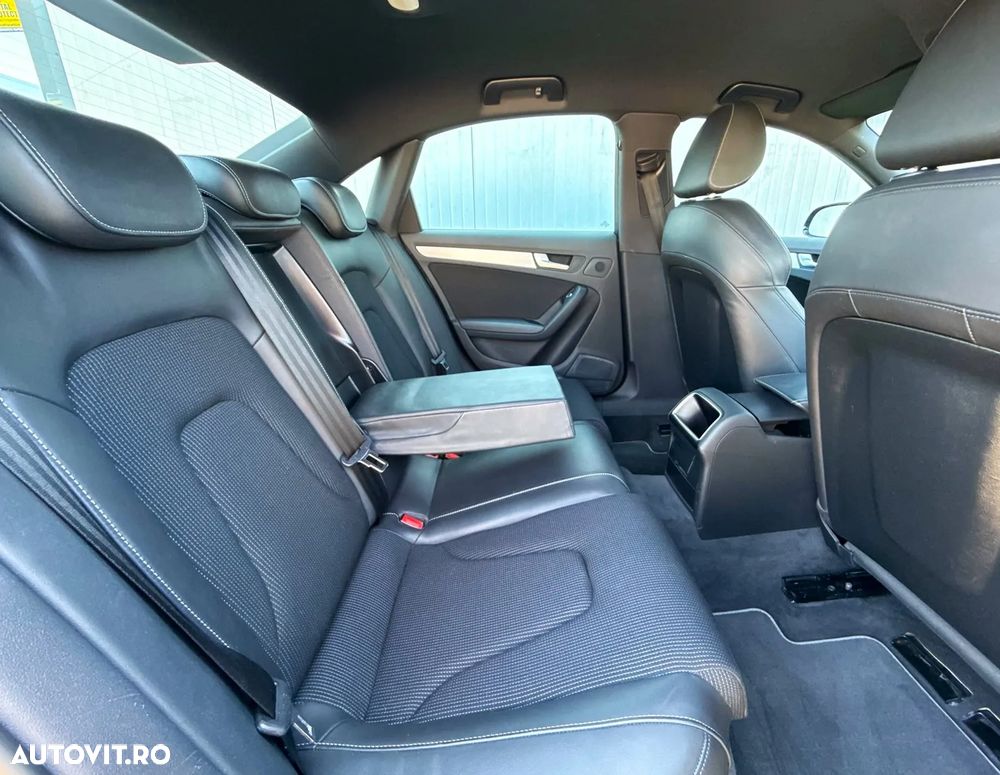 Audi A4 Limuzina 2.0 TDI DPF S line Sportpaket - 22