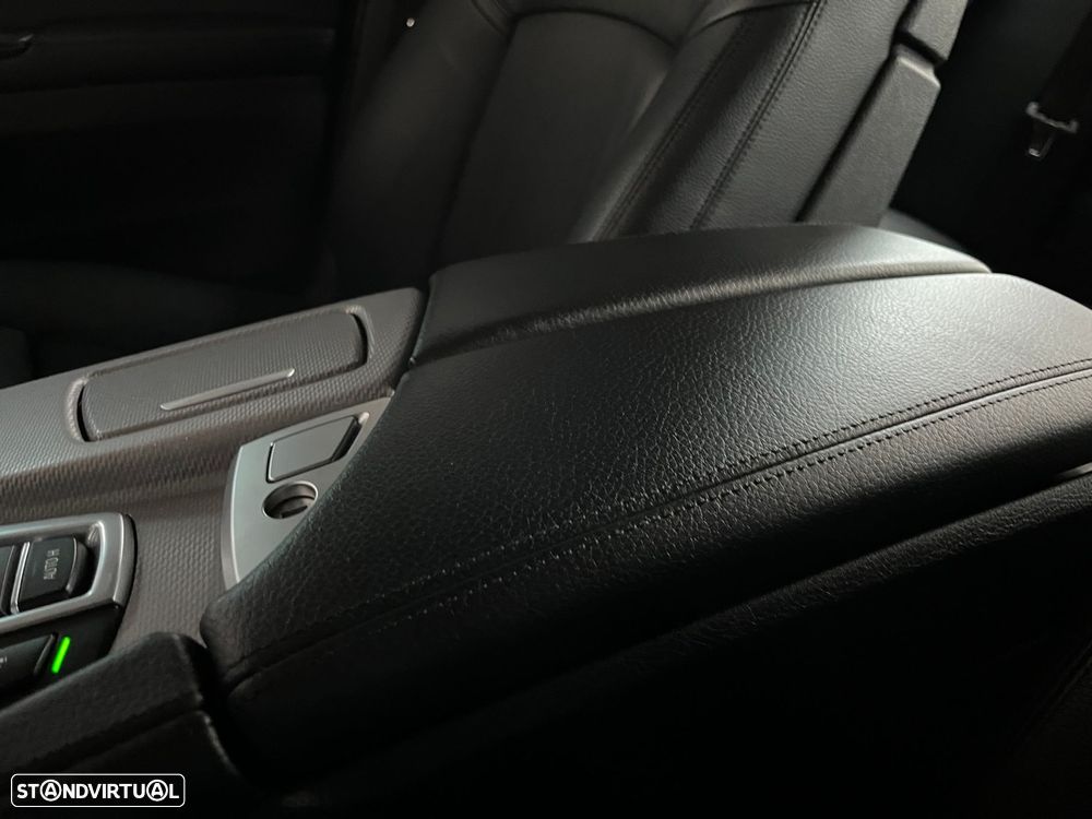 BMW M550d xDrive Auto - 35