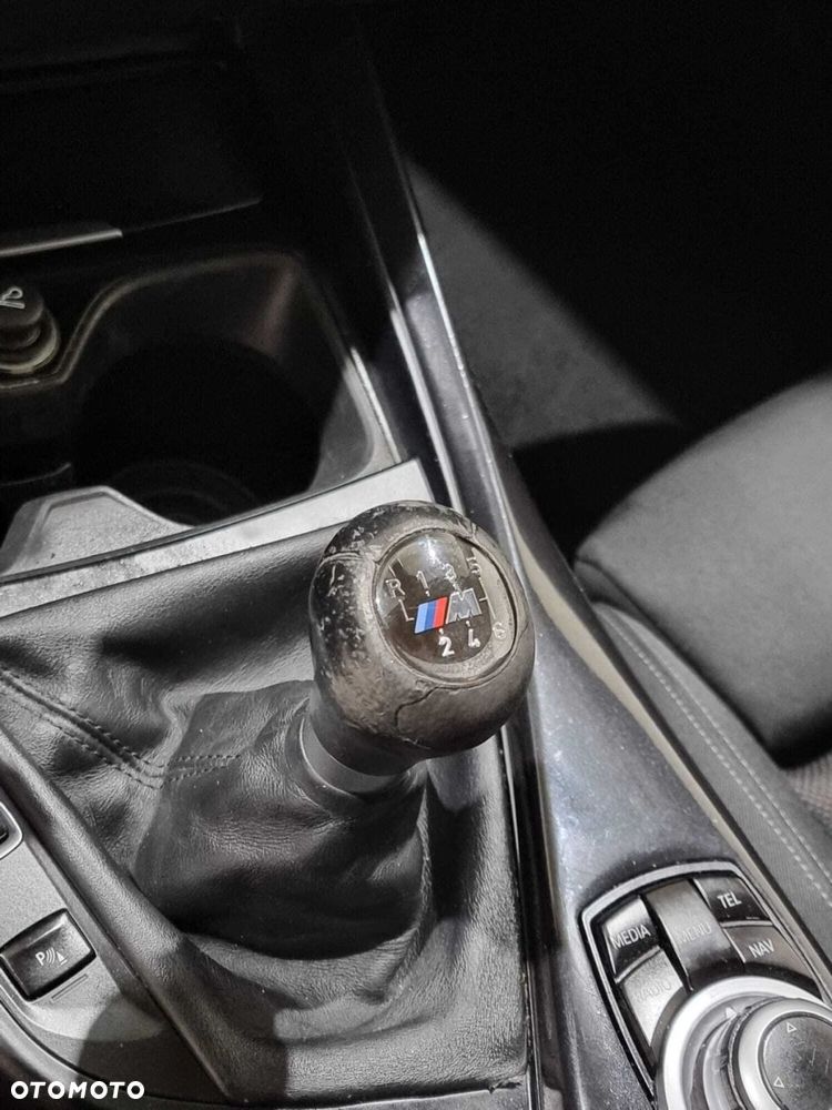 BMW Seria 1 - 25
