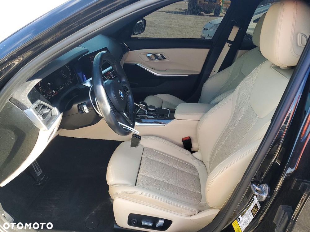 BMW Seria 3 330i M Sport - 7
