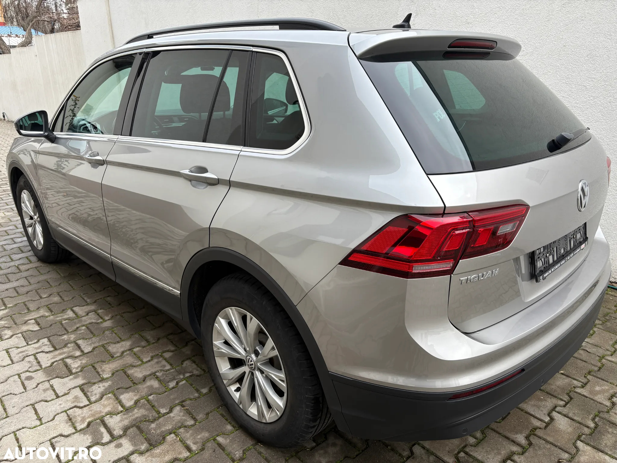 Volkswagen Tiguan 1.5 TSI ACT DSG Comfortline - 4