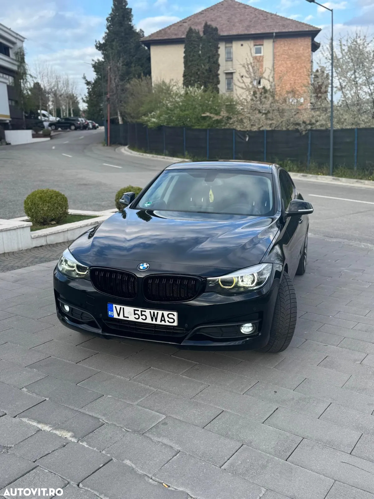 BMW Seria 3 320d GT xDrive AT - 3