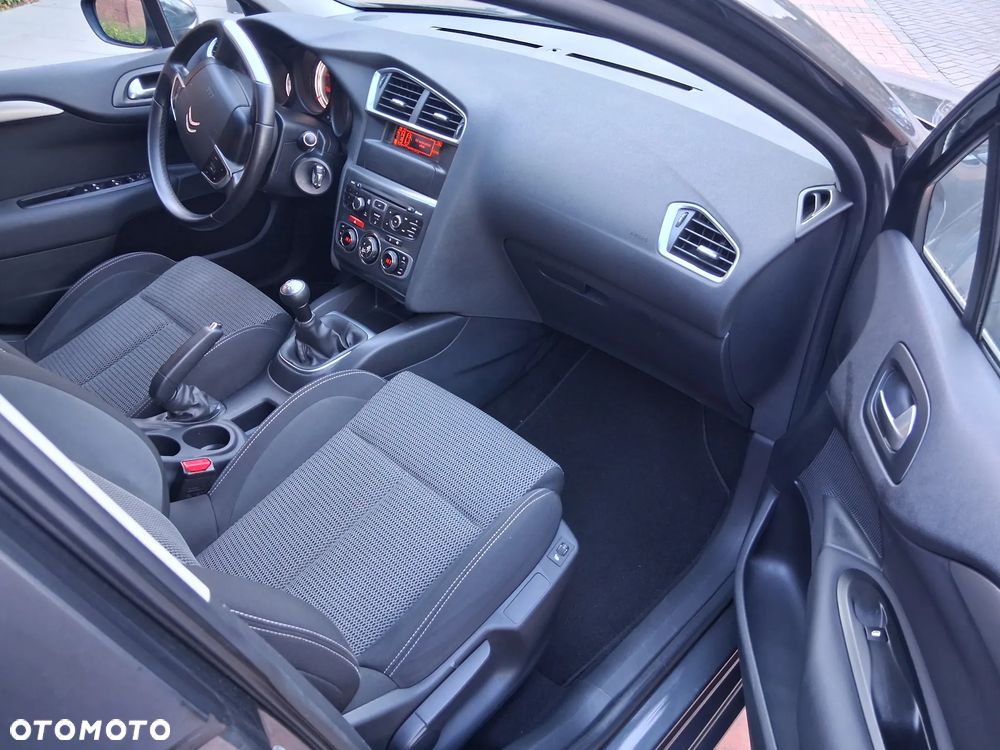 Citroën C4 HDi 90 Selection - 28