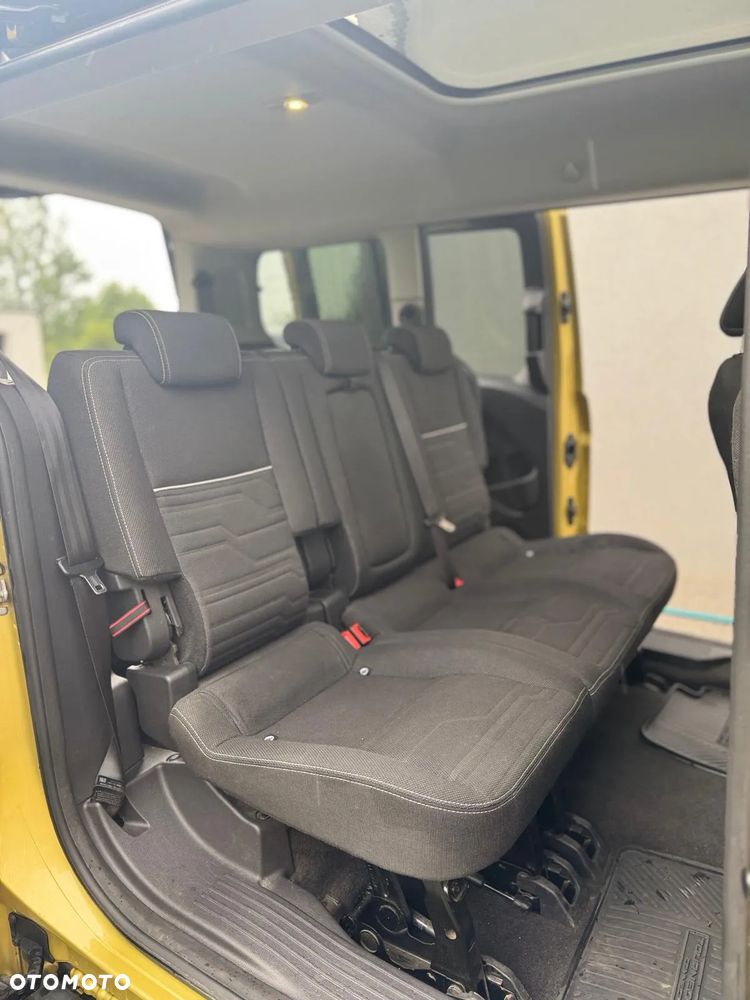Ford Tourneo Connect 1.5 TDCi Trend PowerShift - 19