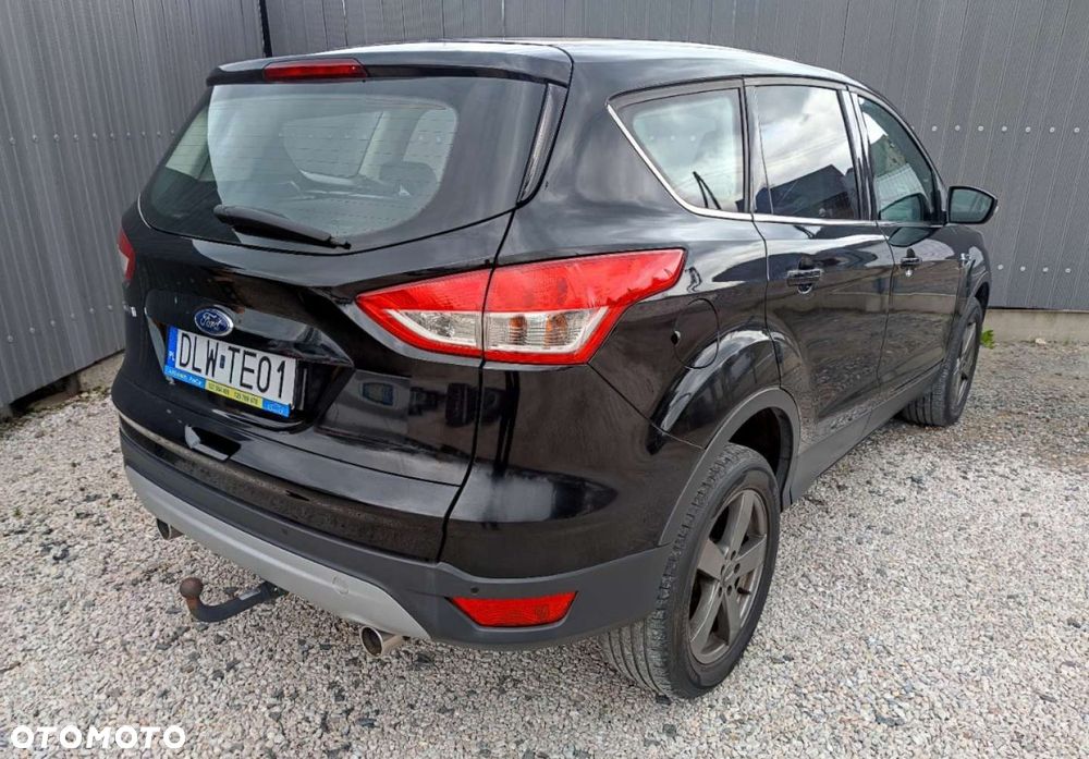 Ford Kuga 2.0 TDCi 4x4 Trend - 4