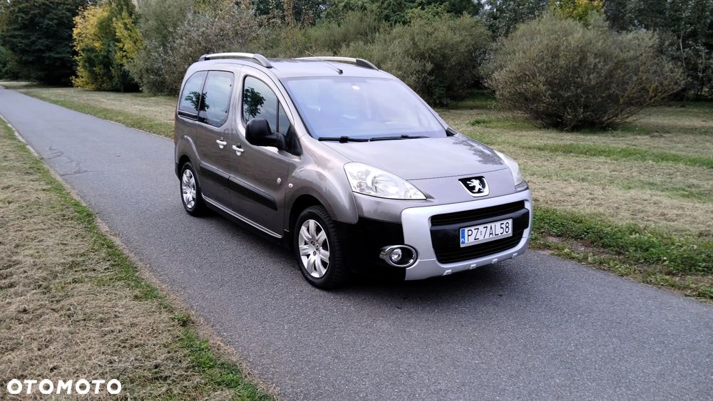 Peugeot Partner 2008 photo 2