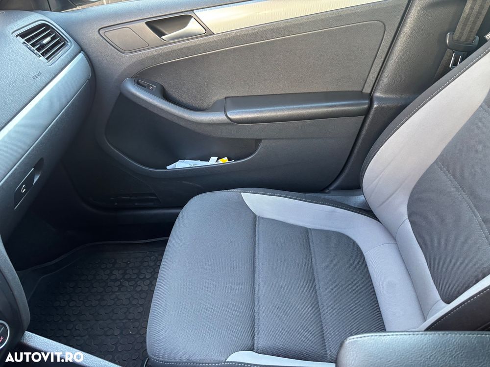 VOLKSWAGEN Jetta 2013 — imagine 10