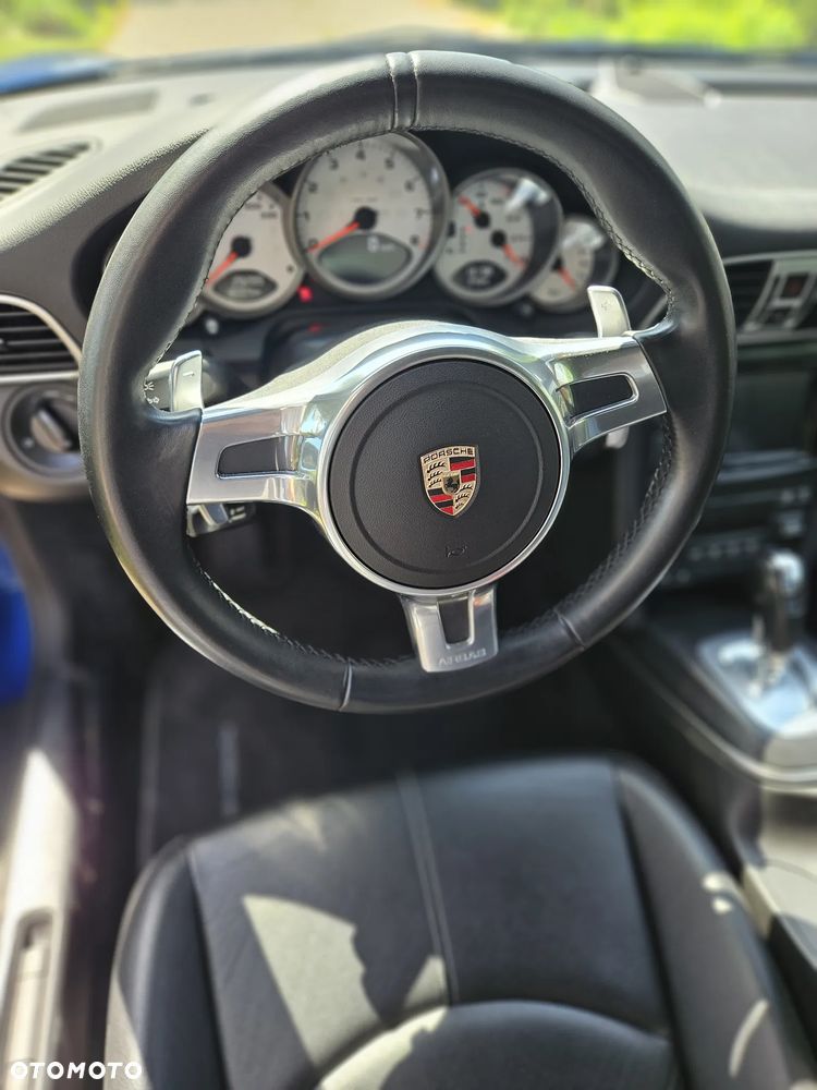 Porsche 911 Carrera S PDK - 12