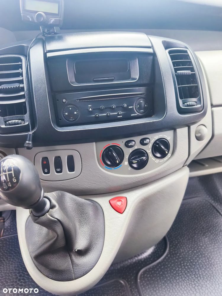 Renault Trafic - 21
