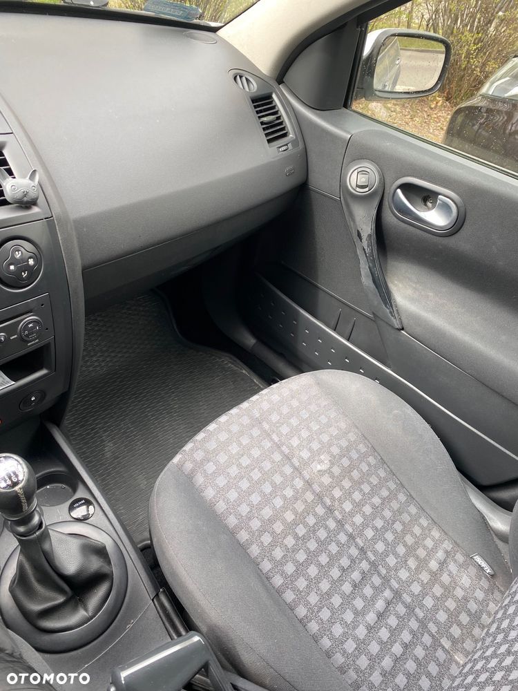 Renault Megane 1.9 dCi Confort Authentique - 12