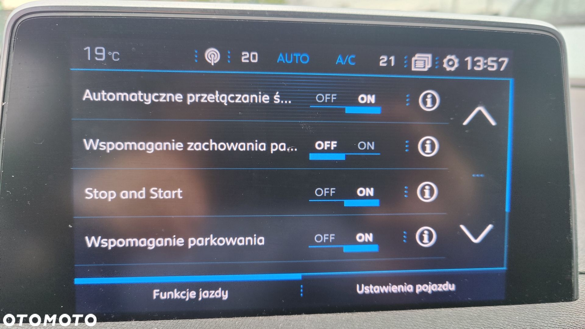 Peugeot 5008 - 10