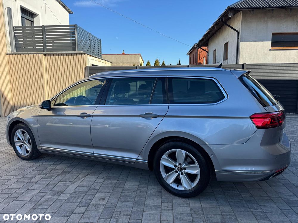 Volkswagen Passat Variant 2.0 TDI EVO Elegance DSG - 5