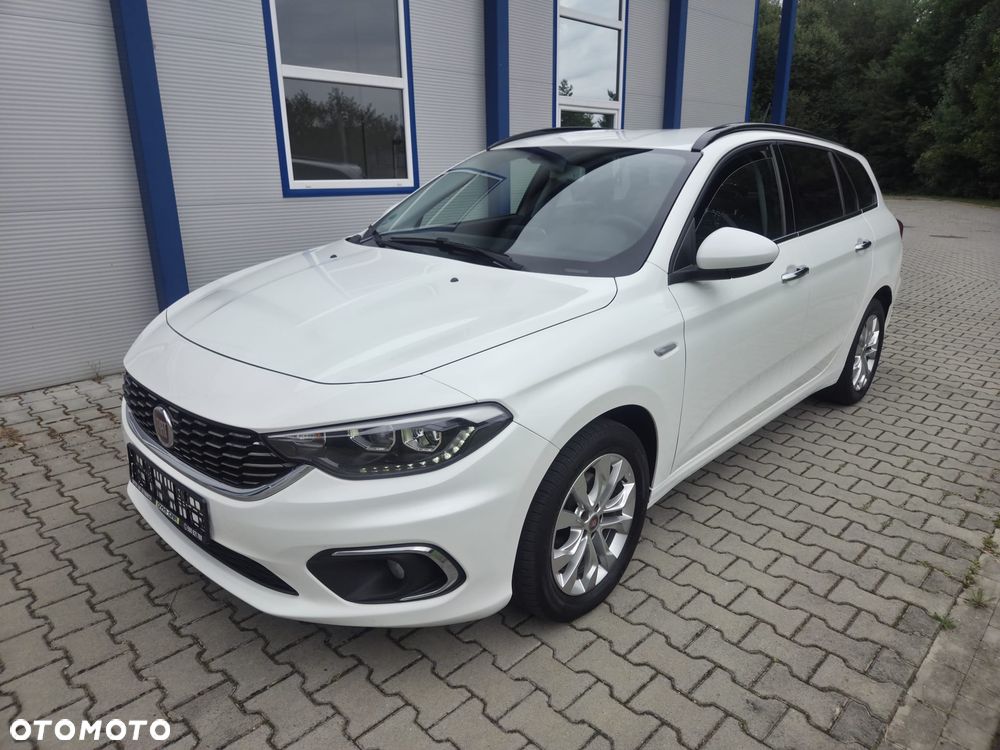 Fiat Tipo 1.4 T-Jet Business Line - 1