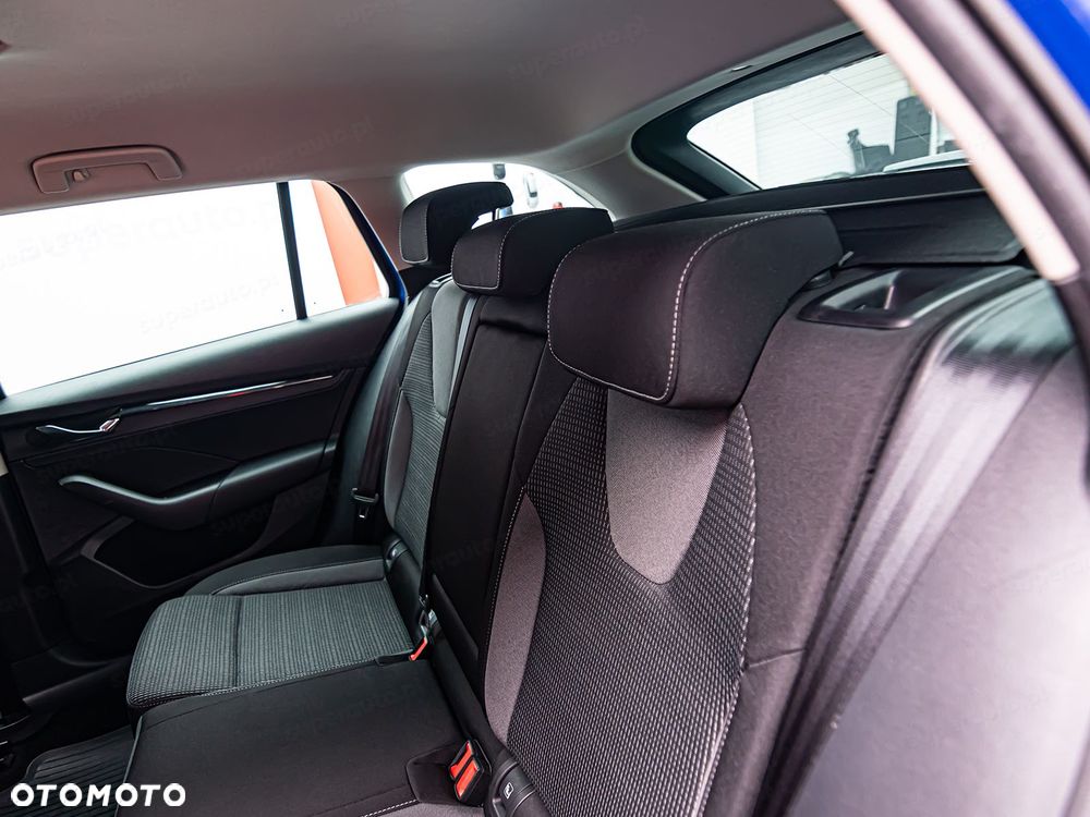 Skoda Octavia 2.0 TDI Ambition DSG - 23