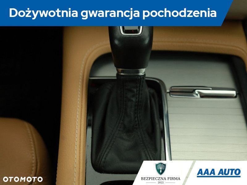 Volvo XC 90 - 21