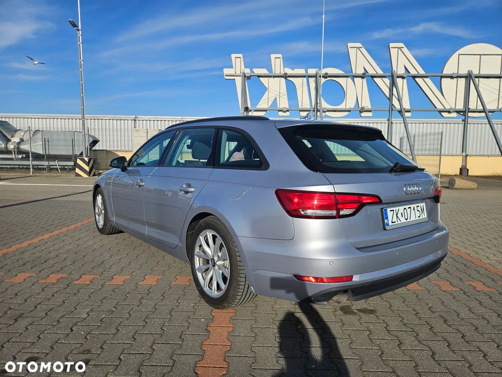 Audi A4 Avant 2.0 TDI ultra - 9