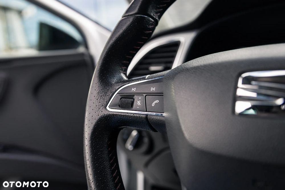 Seat Leon 2.0 TDI FR S&S DSG - 10