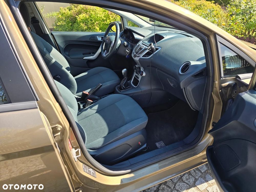 Ford Fiesta 1.25 Gold X EU5 - 12