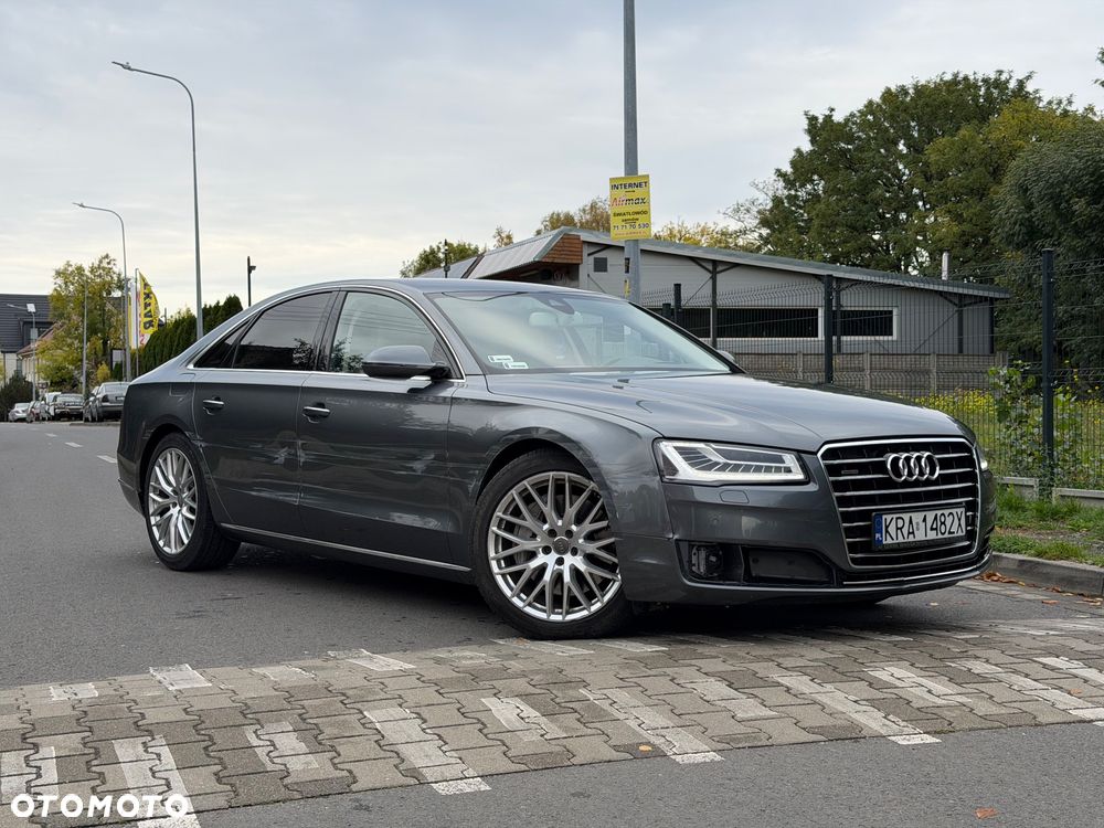 Audi A8 - 3