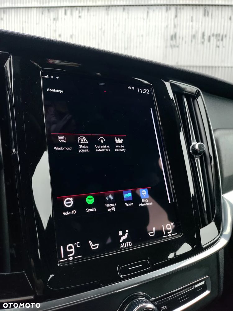 Volvo V90 Cross Country D4 AWD Pro - 26