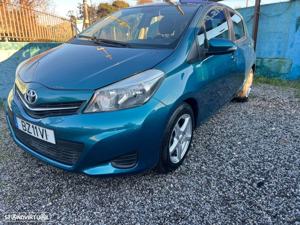 Toyota Yaris 1.4 D-4D Comfort+Navi - 13