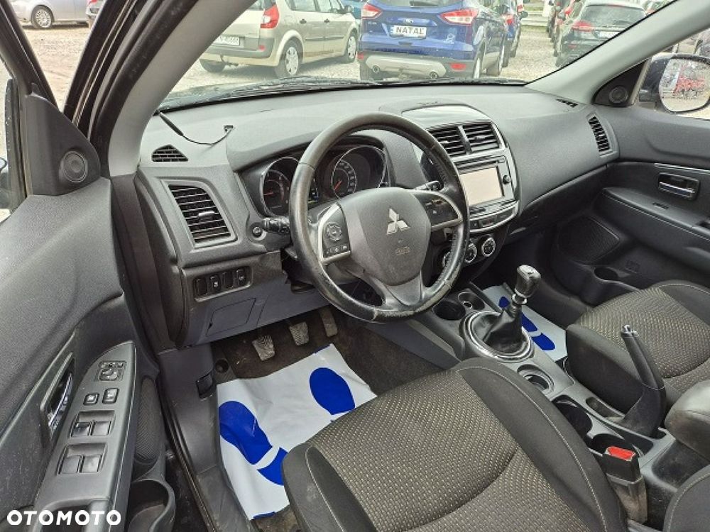 Mitsubishi ASX - 12