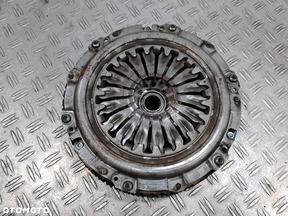 KOŁO ZAMACHOWE NISSAN MICRA K12 ( 02-10 ) - 1